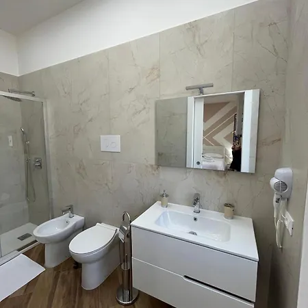 Casa Miriam 281 招待所 3*